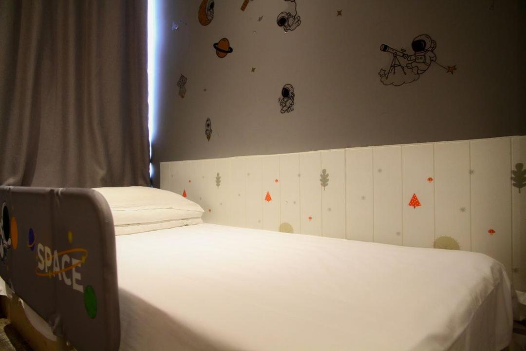 Heye International Youth Hostel Chongqing Exterior photo